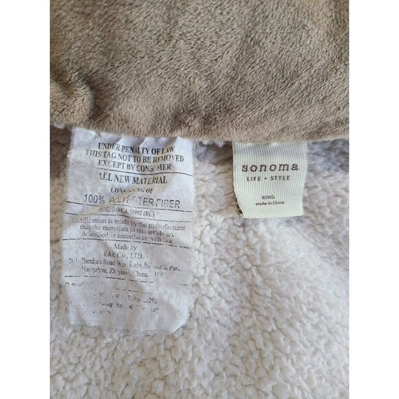 Sonoma King Comforter Set Camel – Reversible Micromink Sherpa 3-Piece Bedding - Picture 6 of 6